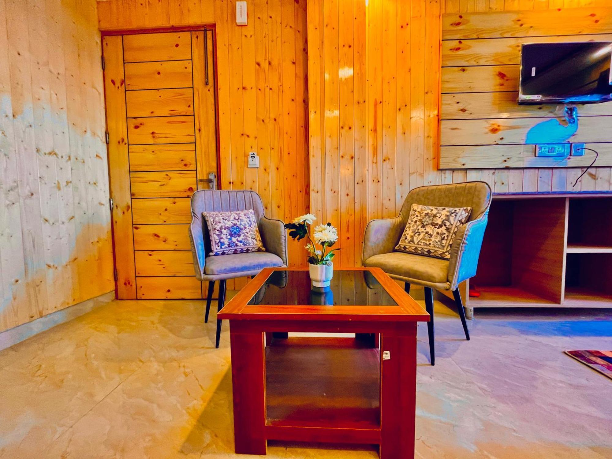 Hotel Classic Crown - #Scenic Mountain View #Open Terrace #Parking #Premium Rooms With Balcony #Guest Preferred #Best Selling Hotel In Mussoorie Exterior foto
